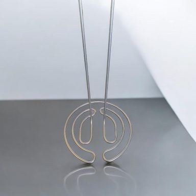 Spezialanfertigung mit perfekter Symmetrie Spezialanfertigung mit perfekter Symmetrie
